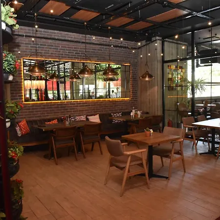 Hotel Yesilyurt Park 3*